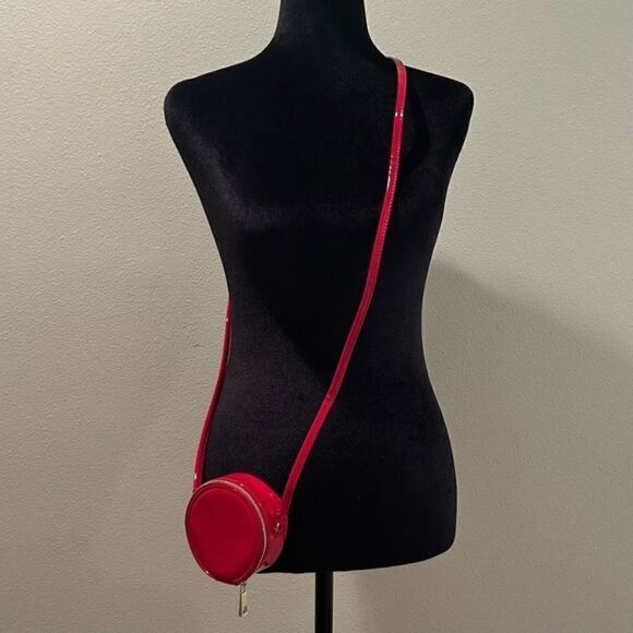 Marc Jacobs Cross body red round bag NWOT - Picture 4 of 16